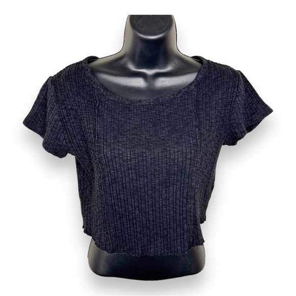 LARGE DARK GREY BLACK JUNIORS CROPPED TOP CROPTOP KNIT STRETCH - Picture 1 of 7